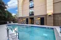Hồ bơi Hampton Inn & Suites Pensacola/Gulf Breeze