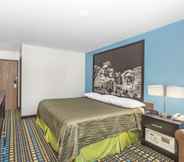 Bedroom 6 Super 8 by Wyndham North Sioux City