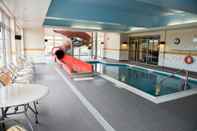 Swimming Pool Fairfield Inn & Suites by Marriott Moncton