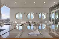 Ruangan Fungsional Yacht Club Marina di Loano