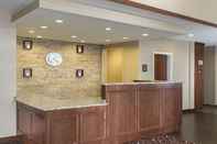 Lobby Comfort Suites Medical Center