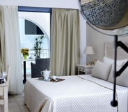 Bedroom 4 Mitos Suites