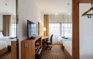 Bedroom 2 Hampton by Hilton Amsterdam Airport Schiphol