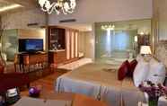 Bedroom 3 CVK Park Bosphorus Hotel Istanbul