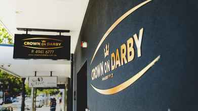 Luar Bangunan 4 Crown on Darby