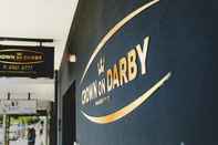 Luar Bangunan Crown on Darby