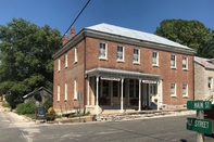 Exterior Corner George Inn Bed & Breakfast