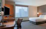 Bedroom 3 Hyatt Place Chicago-South/University Medical Center