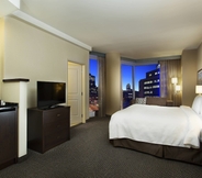 Bilik Tidur 2 Courtyard by Marriott Montreal Downtown