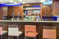 Bar, Cafe and Lounge Comfort Suites Minot