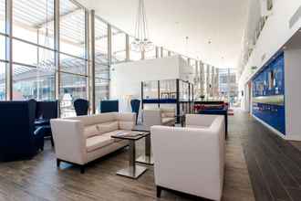 Lobby 4 Hampton by Hilton Amsterdam / Arena Boulevard