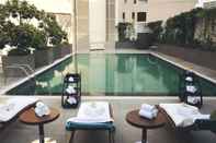 สระว่ายน้ำ The Anya Hotel, Gurgaon