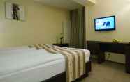 Kamar Tidur 3 Golden Time Hotel