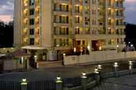 ภายนอกอาคาร Residency Sarovar Portico Mumbai