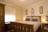 Kamar Tidur Charlie Bates Cottage