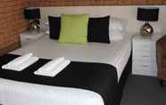 Kamar Tidur 3 Golden Harvest Motor Inn