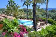 Swimming Pool Galanias Hotel & Retreat