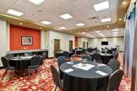 Functional Hall Hampton Inn by Hilton Chilliwack