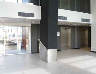 Lobby 2 Vertice Roomspace Madrid