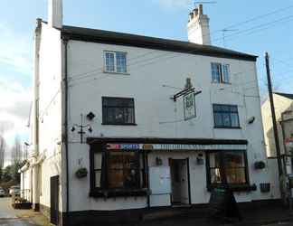 Exterior 2 The Greenman Pub