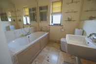 In-room Bathroom Brickfields Farm