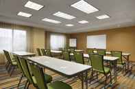 Functional Hall Fairfield Inn & Suites by Marriott Smithfield Selma/I-95