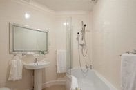 In-room Bathroom Town House Rooms