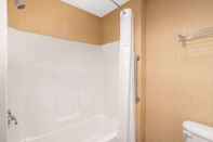 In-room Bathroom Super 8 by Wyndham Galva