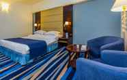 Phòng ngủ 4 Nehal Hotel