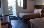 Kamar Tidur 4 Westward Inn & Suites