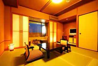 Kamar Tidur 4 Kyoto Arashiyama Onsen Ryokan Hanaikada