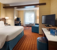 Kamar Tidur 5 Fairfield Inn & Suites Tustin Orange County