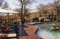 Swimming Pool Impodimo Game Lodge