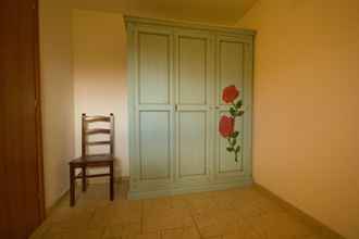 Bedroom 4 Follonica Apartments