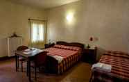 Bedroom 7 Hotel La Corte
