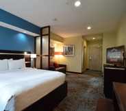 Bedroom 5 Fairfield Inn & Suites Houston-North Spring