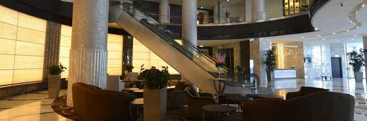 Lobi Wyndham Grand Istanbul Europe