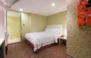 Kamar Tidur 2 Butler Hotel