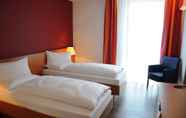 Bedroom 7 TOP EMBRACE Hotel Franz Essen