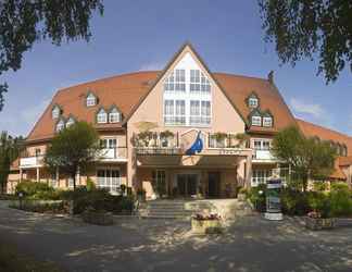 Exterior 2 Strandhotel Seehof