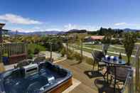 Entertainment Facility Websters on Wanaka Lodge