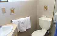 In-room Bathroom 6 Mannum Motel