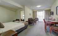 Kamar Tidur 4 Strath Motel