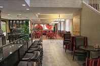 Quầy bar, cafe và phòng lounge Hilton Garden Inn Pikeville