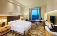 Bedroom 7 DoubleTree by Hilton Hangzhou East