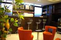 Bar, Kafe dan Lounge Spa Spring Hotel