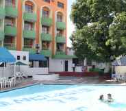 Swimming Pool 4 Hotel Diamante Melgar