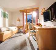 Phòng ngủ 7 Swiss Family Hotel Alphubel