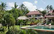 Kolam Renang 4 Villa Flow