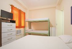 Kamar Tidur 6 Santos Hostel